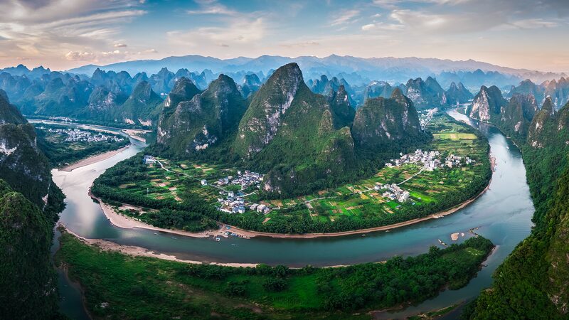 Những Giấc Mơ Thực Tế: Khám Phá Thung Lũng Chenyu ở Guilin & Hành Tinh Kashyyyk video poster
