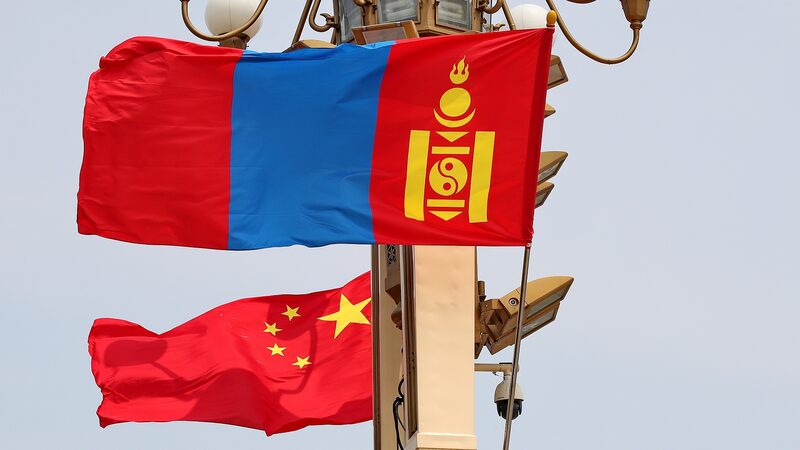 Trung Quốc và Mông Cổ Hướng Tới Hợp Tác Sâu Rộng Trung Quốc và Mông Cổ Hướng Tới Hợp Tác Sâu Rộng