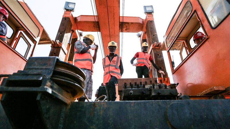 66NFAC9T06O6G3J3YLDM - Thế Giới Trong Tầm Tay Hai Kỳ họp của Trung Quốc mở ra những con đường mới cho châu Phi