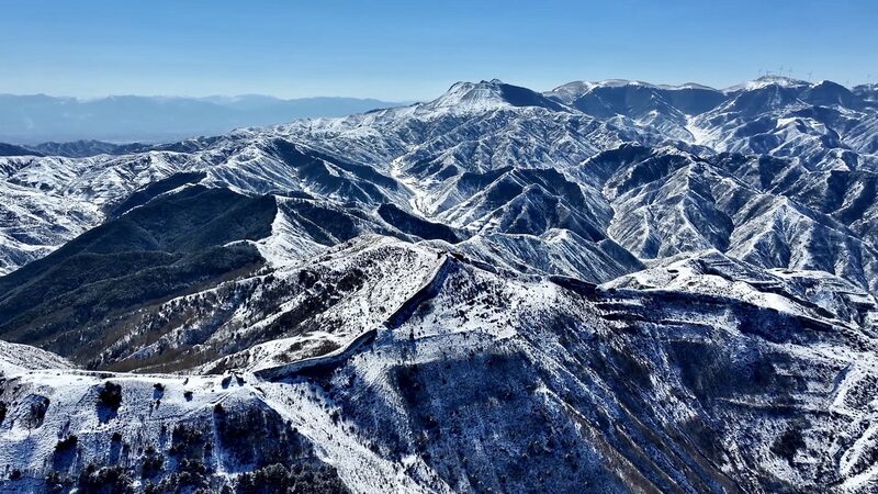 Vạn lý trường thành tuyệt đẹp thay đổi bởi tuyết xuân video poster