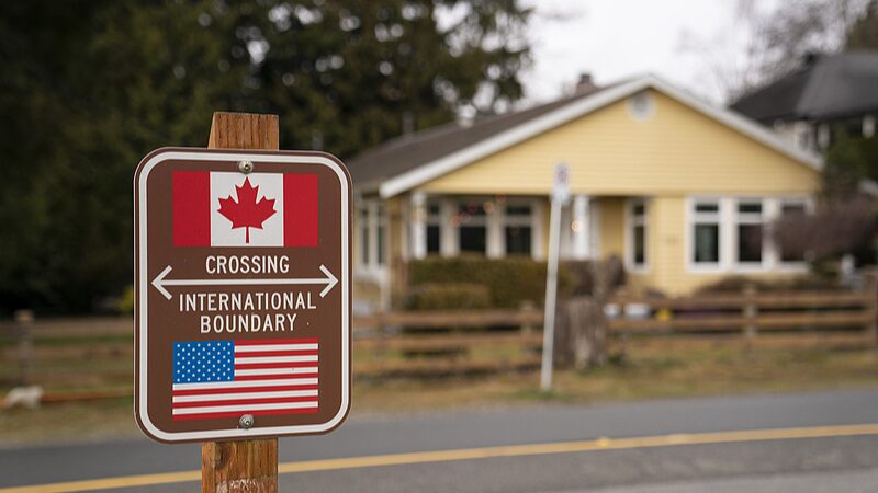 Hoa Kỳ đảo ngược thuế bổ sung đối với thép & nhôm Canada Hoa Kỳ đảo ngược thuế bổ sung đối với thép & nhôm Canada
