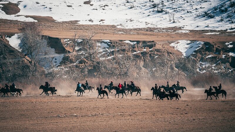 Trải nghiệm truyền thống cướp dê đầy kịch tính của Tân Cương!