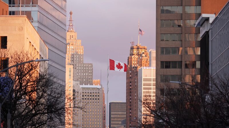 Mỹ áp mức thuế 25% đối với hàng hóa Canada giữa căng thẳng thương mại Mỹ áp mức thuế 25% đối với hàng hóa Canada giữa căng thẳng thương mại video poster