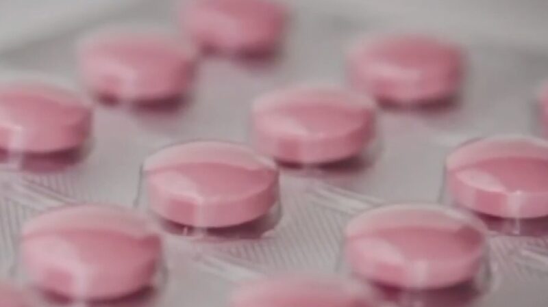 Thuế quan sẽ không chữa được cuộc khủng hoảng opioid của Mỹ Thuế quan sẽ không chữa được cuộc khủng hoảng opioid của Mỹ video poster