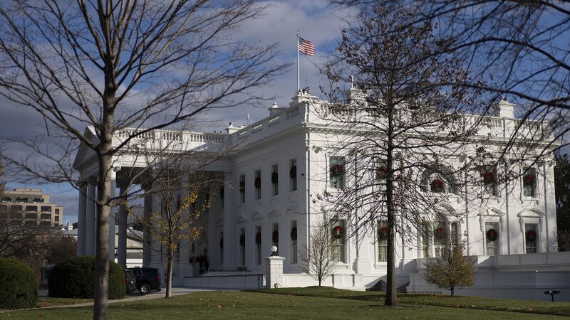 HZ0I43U8G6MVD8V3BJKX - Thế Giới Trong Tầm Tay Chiêu Trò Thuế Quan của Mỹ Gây Nguy Cơ Suy Thoái Kinh Tế Toàn Cầu