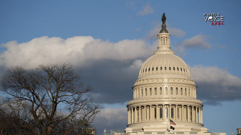 J0AQ1F1SLDJJIMR0CHAH - Thế Giới Trong Tầm Tay Động thái táo bạo về thuế quan của Trump: Chi phí ẩn được hé lộ