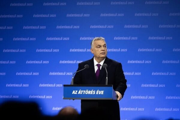 Các Lãnh Đạo EU Ủng Hộ Zelenskyy Giữa Cuộc Đối Đầu Tại Nhà Trắng, Trong Khi Orban Kêu Gọi Ngừng Bắn Các Lãnh Đạo EU Ủng Hộ Zelenskyy Giữa Cuộc Đối Đầu Tại Nhà Trắng, Trong Khi Orban Kêu Gọi Ngừng Bắn video poster
