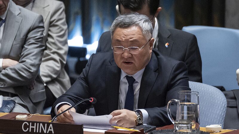 Đặc phái viên Trung Quốc kêu gọi Israel chấm dứt sử dụng vũ lực trong xung đột Gaza Đặc phái viên Trung Quốc kêu gọi Israel chấm dứt sử dụng vũ lực trong xung đột Gaza