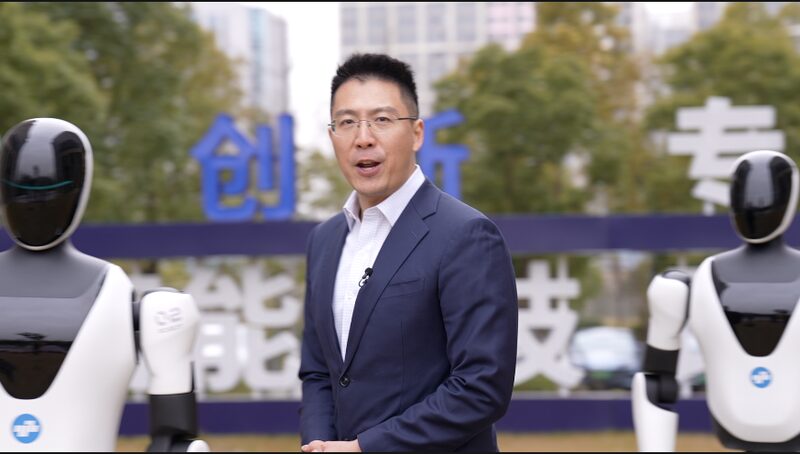 Sự Trỗi Dậy của AI Trung Quốc: DeepSeek Thúc Đẩy Sáng Tạo Công Nghệ video poster