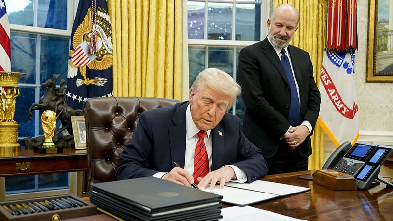 Trump chấn động thuế mới đối với thị trường kim loại toàn cầu Trump chấn động thuế mới đối với thị trường kim loại toàn cầu