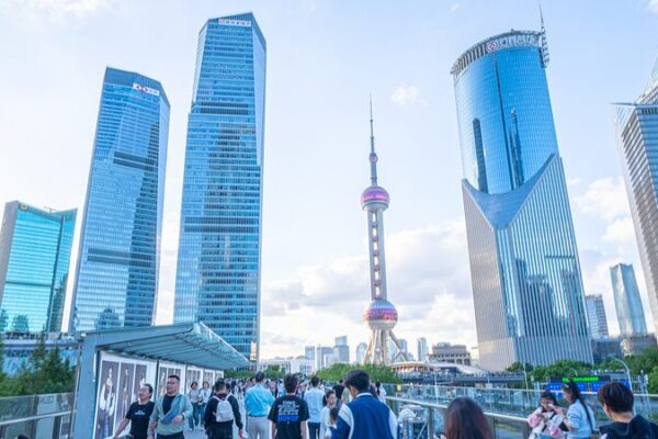 Trung Quốc đặt mục tiêu tăng trưởng 5% vào năm 2025 với kế hoạch kinh tế táo bạo Trung Quốc đặt mục tiêu tăng trưởng 5% vào năm 2025 với kế hoạch kinh tế táo bạo