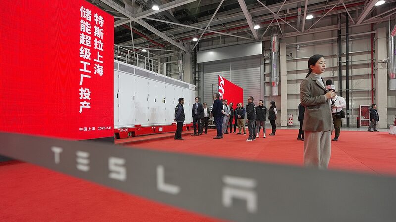 TGSRZUYYIDPJFP4MLUOZ - Thế Giới Trong Tầm Tay Tesla ra mắt nhà máy Megapack đầu tiên ngoài Hoa Kỳ tại Thượng Hải