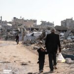 Trao đổi con tin lần thứ sáu dưới thỏa thuận ngừng bắn Gaza: Cập nhật mới nhất video poster