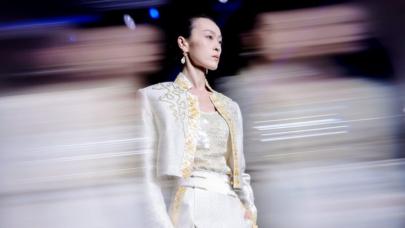 Tuần lễ Thời trang Bắc Kinh Ra Mắt Xu hướng Mới Táo Bạo video poster