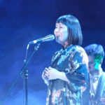 0777ZJ6JZZP4EZR0I3FI - Thế Giới Trong Tầm Tay Ca sĩ người Mông Cổ tại Munich kết hợp Jazz & Nhạc dân gian trong chuyến lưu diễn tại Bắc Kinh video poster