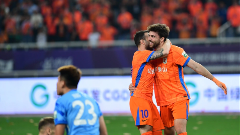 Shandong đè bẹp Shenzhen 4-0 lên đầu CSL