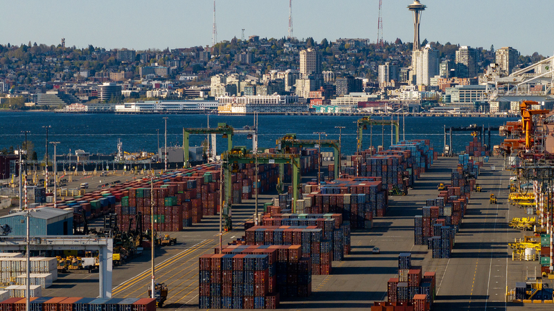 Chính sách thuế mới của Mỹ làm rung chuyển thương mại toàn cầu