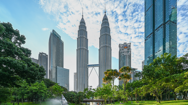 BHMOB4LLYE06WTVBF159 - Thế Giới Trong Tầm Tay Tập Cận Bình Đến Kuala Lumpur cho Chuyến Thăm Nhà nước