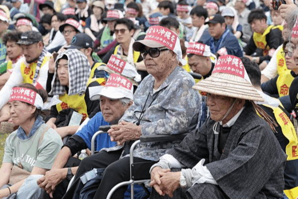 Okinawa & Tokyo Biểu Tình Chống Tấn Công Tình Dục Bởi Quân Nhân Mỹ Okinawa & Tokyo Biểu Tình Chống Tấn Công Tình Dục Bởi Quân Nhân Mỹ