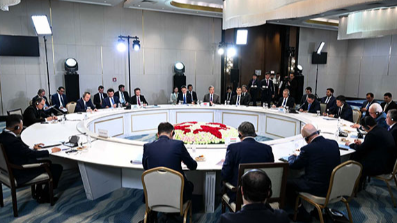 Wang Yi: Các động thái phản thuế giữ vững sự công bằng và trật tự toàn cầu Wang Yi: Các động thái phản thuế giữ vững sự công bằng và trật tự toàn cầu