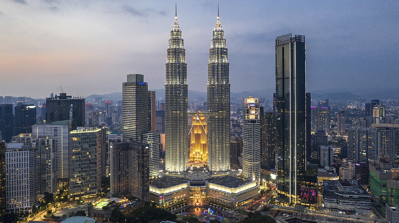 50 năm quan hệ Trung Quốc-Malaysia: Malaysia dẫn đầu hội nhập ASEAN 50 năm quan hệ Trung Quốc-Malaysia: Malaysia dẫn đầu hội nhập ASEAN video poster