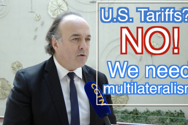 Các Lãnh Đạo Toàn Cầu Kêu Gọi Hợp Tác Thương Mại Trước Các Mức Thuế Quan Của Mỹ video poster