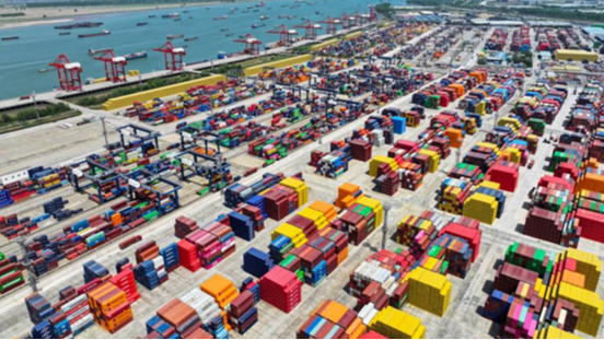Khả năng phục hồi thương mại quốc tế tỏa sáng giữa những thách thức toàn cầu Khả năng phục hồi thương mại quốc tế tỏa sáng giữa những thách thức toàn cầu