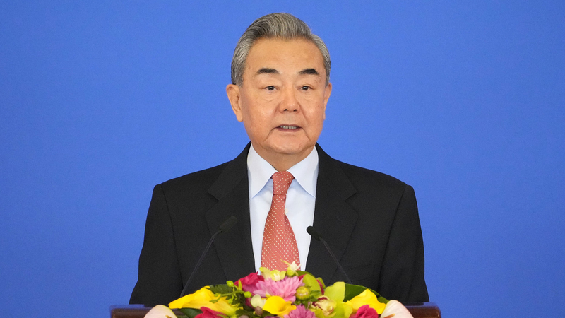 Vương Nghị kêu gọi BRICS bảo vệ công bằng toàn cầu Vương Nghị kêu gọi BRICS bảo vệ công bằng toàn cầu