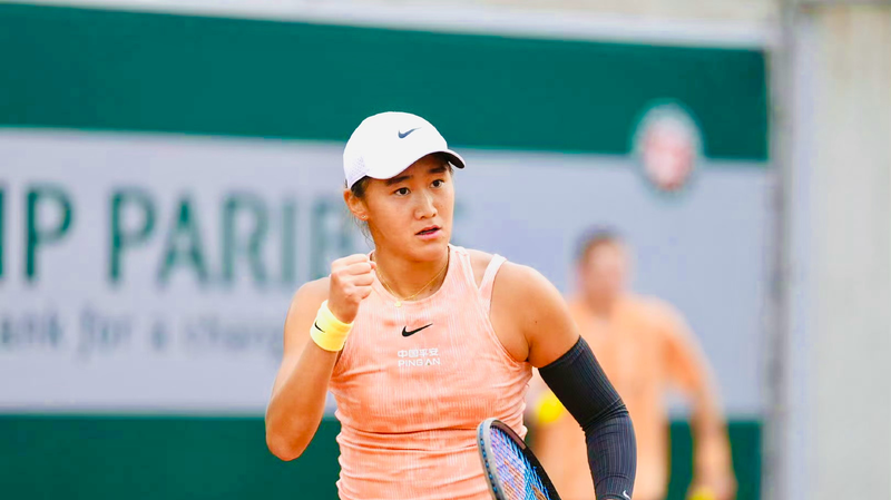 Wang Xiyu chiến thắng Pera ở vòng loại Italian Open Wang Xiyu chiến thắng Pera ở vòng loại Italian Open