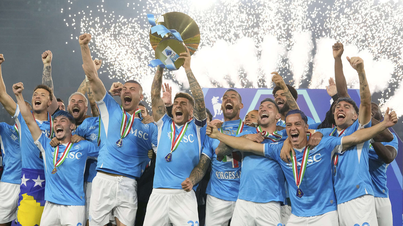 Napoli giành danh hiệu Serie A lần thứ tư khi Inter không đạt được Napoli giành danh hiệu Serie A lần thứ tư khi Inter không đạt được