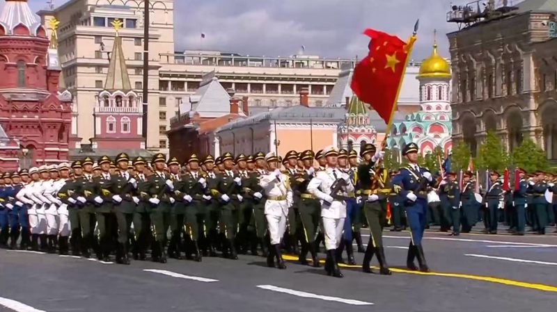 Đội danh dự PLA tỏa sáng tại lễ diễu hành chiến thắng ở Moscow Đội danh dự PLA tỏa sáng tại lễ diễu hành chiến thắng ở Moscow video poster