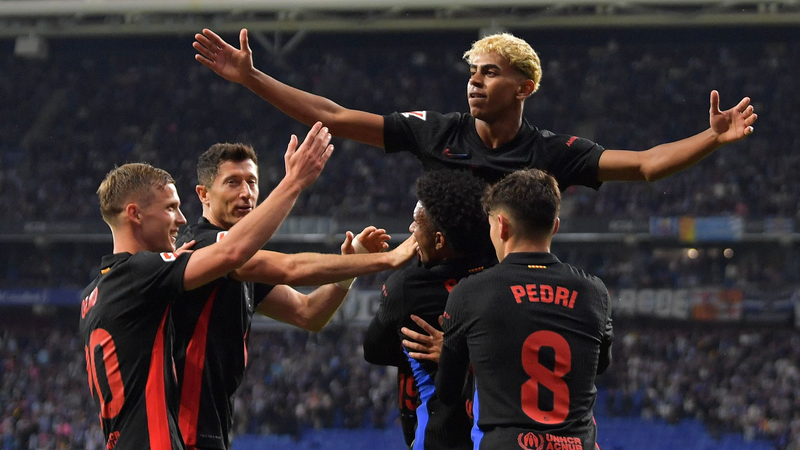 Barcelona giành danh hiệu La Liga thứ 28 với chiến thắng derby 2-0 Barcelona giành danh hiệu La Liga thứ 28 với chiến thắng derby 2-0