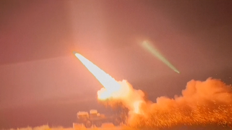 Pakistan khởi động Chiến dịch Bunyanun Marsoos sau các vụ tấn công bằng tên lửa video poster