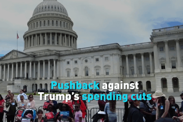 Trump kêu gọi GOP thông qua dự luật cắt giảm chi tiêu sâu rộng Trump kêu gọi GOP thông qua dự luật cắt giảm chi tiêu sâu rộng video poster