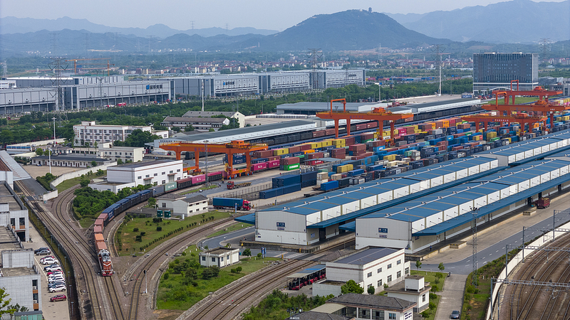 Trung Quốc-Nga Hợp Tác Vì Một Tương Lai Kinh Tế Toàn Cầu Mới Trung Quốc-Nga Hợp Tác Vì Một Tương Lai Kinh Tế Toàn Cầu Mới