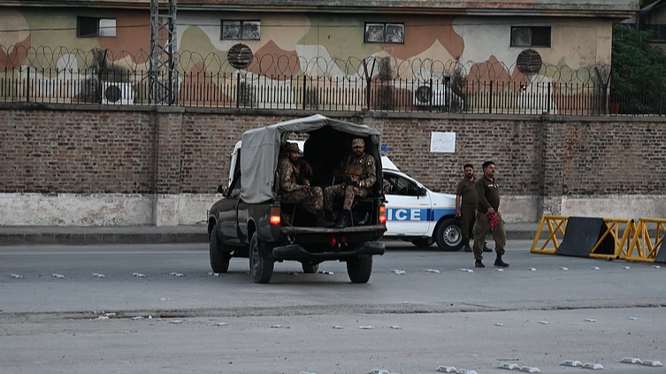 Trung Quốc Ủng Hộ Vai Trò Xây Dựng Trong Lệnh Ngừng Bắn Pakistan-Ấn Độ