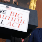 Dự luật Hoa Kỳ bị chỉ trích vì làm tăng nợ và cắt giảm viện trợ cho người thu nhập thấp