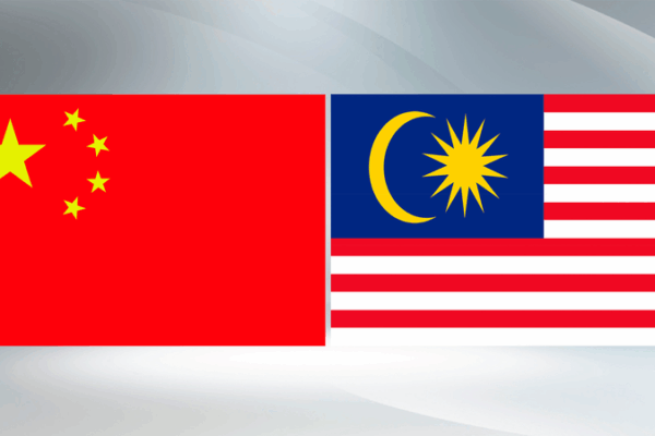 Thủ tướng Li khởi xướng ’50 năm vàng’ mới trong quan hệ Trung Quốc-Malaysia Thủ tướng Li khởi xướng '50 năm vàng' mới trong quan hệ Trung Quốc-Malaysia