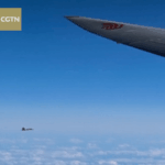 IQI13KT81VUI6XBH7SXH - Thế Giới Trong Tầm Tay Tập Cận Bình hạ cánh tại Moscow với sự hộ tống của máy bay chiến đấu video poster