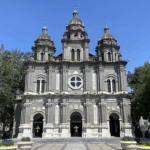 Nhà thờ Wangfujing: Một cây cầu giữa các nền văn hóa video poster