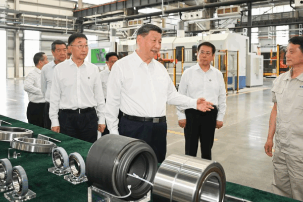 Tập Cận Bình kêu gọi thúc đẩy sản xuất để hiện đại hóa Tập Cận Bình kêu gọi thúc đẩy sản xuất để hiện đại hóa