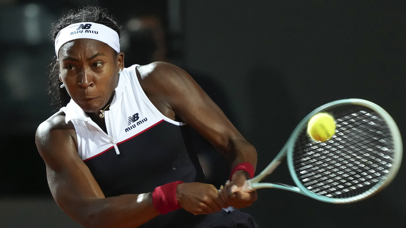 Coco Gauff vượt qua Zheng Qinwen trong trận bán kết gay cấn tại Italian Open Coco Gauff vượt qua Zheng Qinwen trong trận bán kết gay cấn tại Italian Open