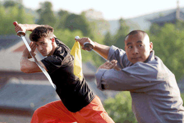 Sacha Wenk: Thắp Sáng Đam Mê Toàn Cầu Qua Kung Fu Sacha Wenk: Thắp Sáng Đam Mê Toàn Cầu Qua Kung Fu video poster