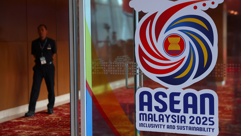 Thủ tướng Lý Cường nhấn mạnh thương mại mở để ổn định toàn cầu