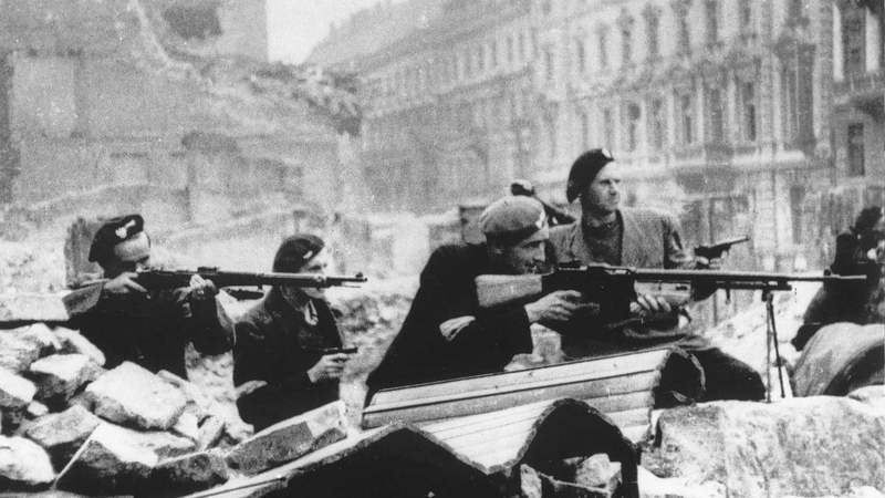 Warsaw: Một Thành Phố Tái Sinh Từ Đổ Nát, 80 Năm Sau Warsaw: Một Thành Phố Tái Sinh Từ Đổ Nát, 80 Năm Sau video poster