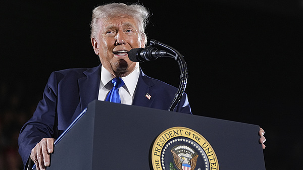 Thuế Quan của Trump Đe Dọa Hàng Hóa Hằng Ngày và Doanh Nghiệp Nhỏ Thuế Quan của Trump Đe Dọa Hàng Hóa Hằng Ngày và Doanh Nghiệp Nhỏ
