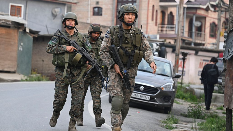 Căng thẳng ở Kashmir leo thang: Các cuộc không kích tiếp nối vụ tấn công ở Pahalgam