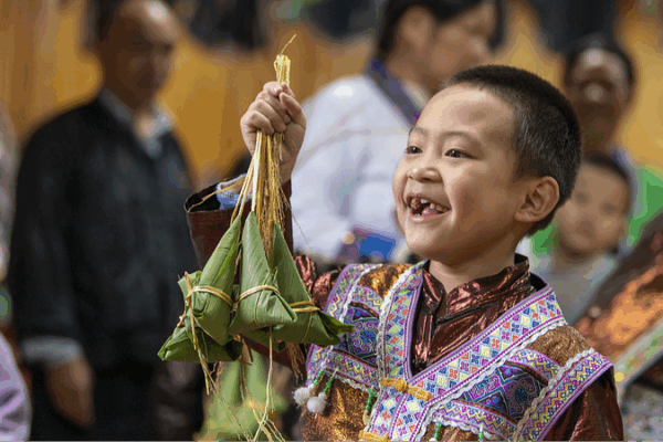 Trường học nhỏ, Niềm vui lớn tại làng Wuying Miao Trường học nhỏ, Niềm vui lớn tại làng Wuying Miao