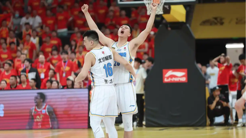 Bắc Kinh Ducks vượt qua Guangsha Lions 94-92 trong trận Game 5 kịch tính của CBA Bắc Kinh Ducks vượt qua Guangsha Lions 94-92 trong trận Game 5 kịch tính của CBA