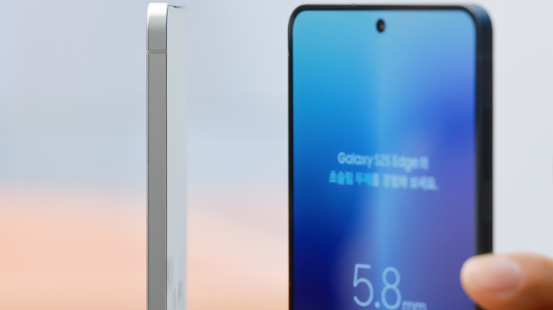 Samsung ra mắt S25 Edge mỏng nhất trong cuộc đua với Apple Samsung ra mắt S25 Edge mỏng nhất trong cuộc đua với Apple